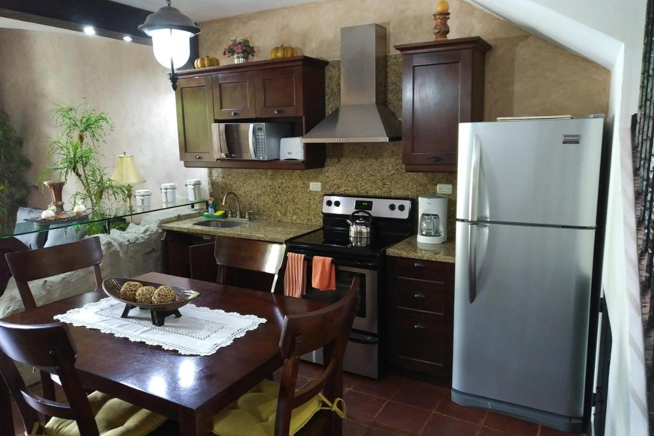 Villas Emekarsa, Antigua Eksteriør billede